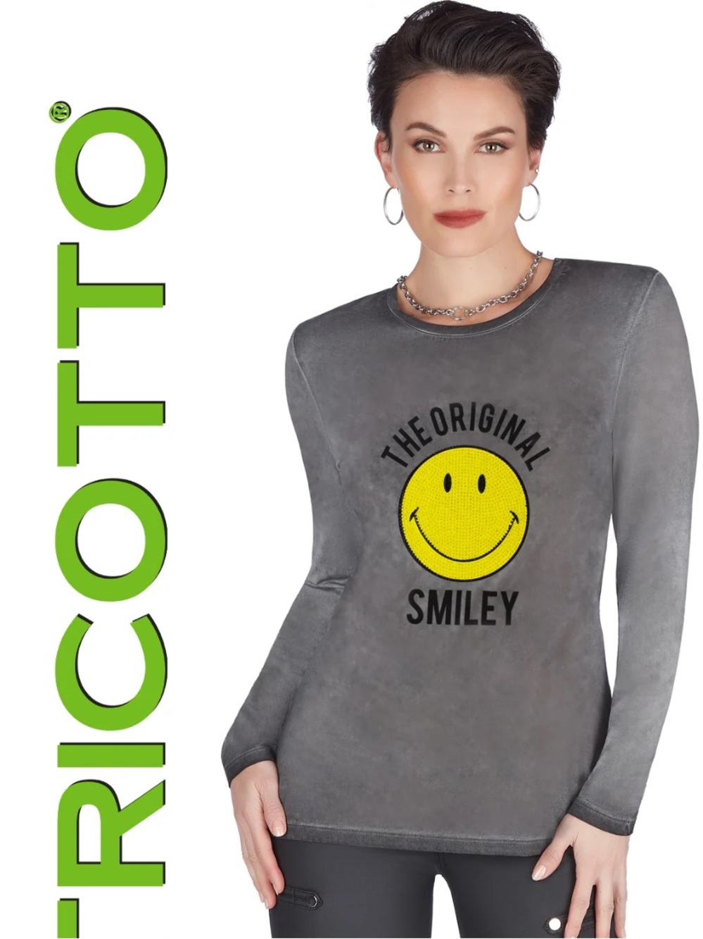 Bold smile Ombré fade long sleeve blouse with smiley face